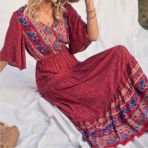 Pretty Garden red boho flare sleeved paisley floral tiered maxi dress Large
